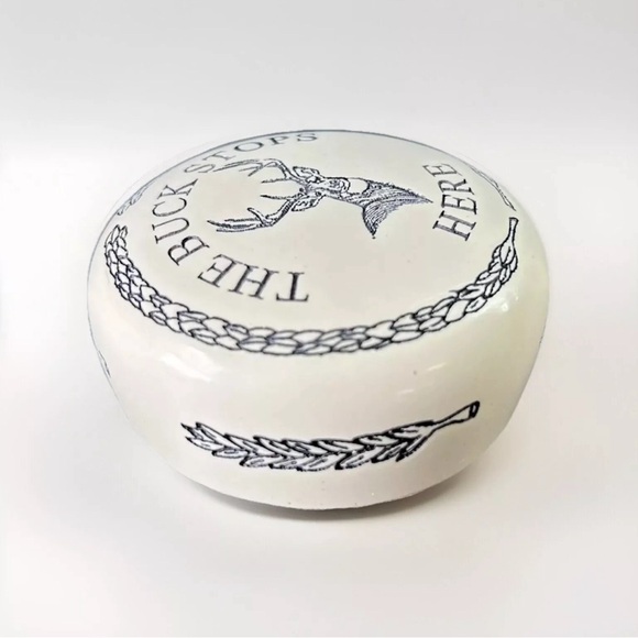‘The Buck Stops Here’ Scrimshaw Style Resin Paperweight Felt Bottom 2.5” Round - Picture 5 of 7